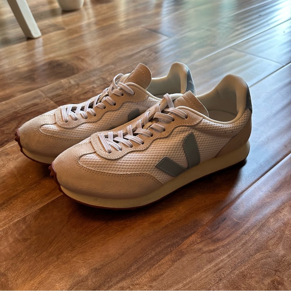 Veja Cream and Light Gray Running Sneakers